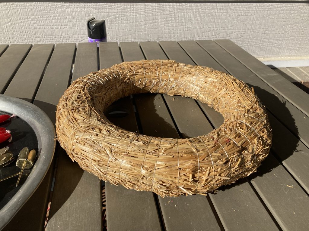Straw wreath base